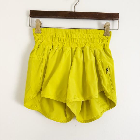 LULULEMON Tracker Short II Split Pea Yellow 4 - Picture 6 of 11